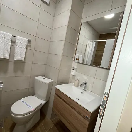 Airport Apartments Alexandra Surcin Exterior photo